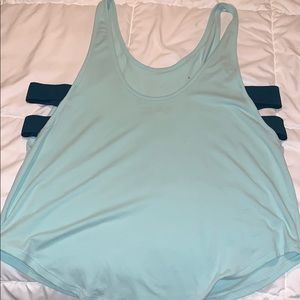 Women’s workout top